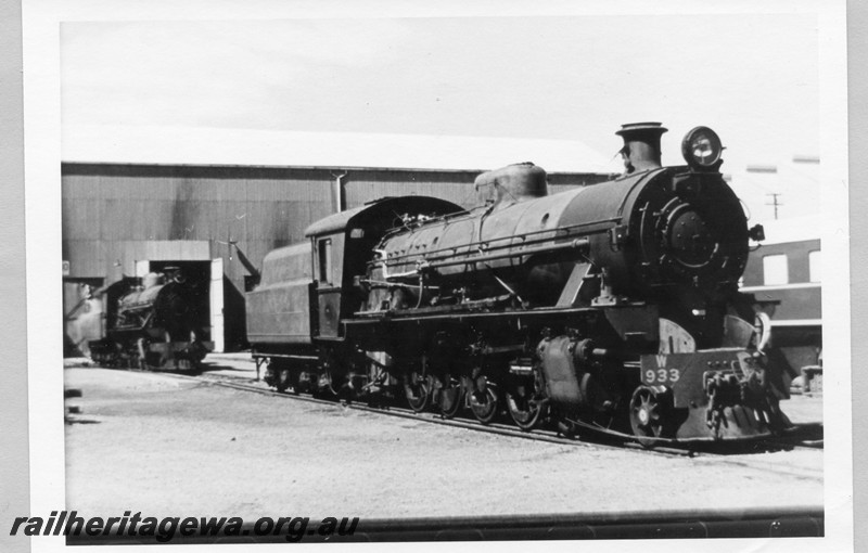 P13102
W class 933, W class 934, Port Augusta, side and front view, in the ownership of the Pichi Richi Railway Preservation Society
