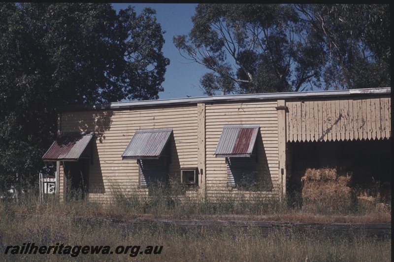 P13141
2 of 7 views of the abandoned, dilapidated and overgrown station at Grass Valley, EGR line, front on view of the centre and left hand end of the station building
