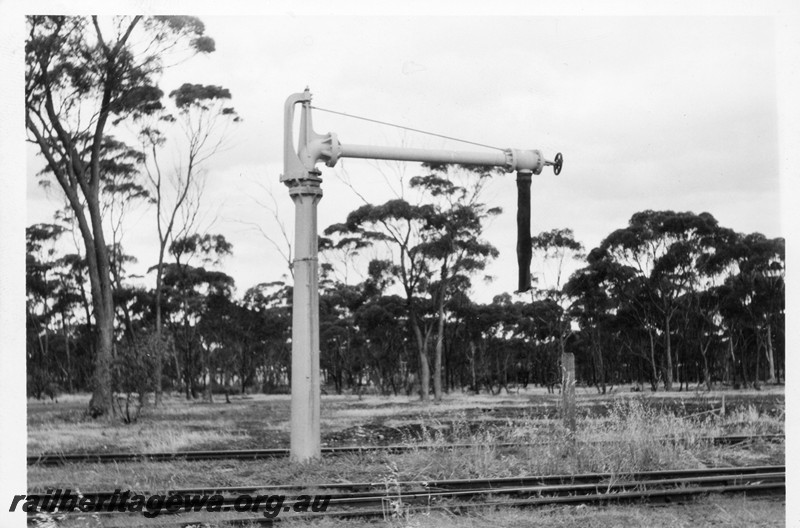 P13235
Water column, yard, Kondinin, NKM line, side view
