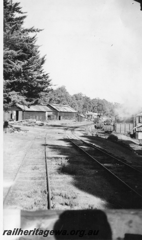 P13352
Yard, trackside buildings, Jarrahdale, taken from the train on the ARHS's Jarrahdale Outing.
