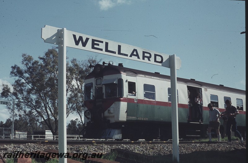 P13461
ADX class 670, station nameboard, Wellard, Kwinana to Mundijong line, front and side view.
