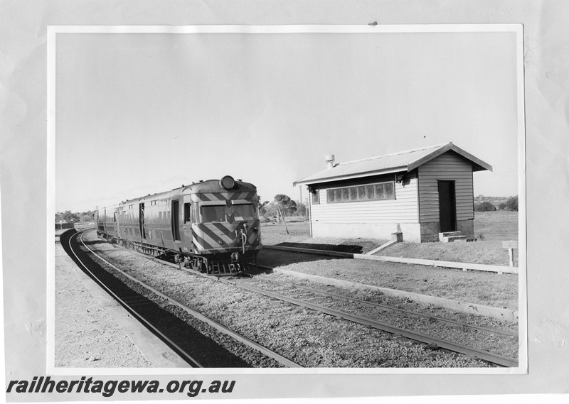 P13611
ADF class 492 