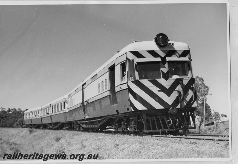 P13618
ADF class 490 