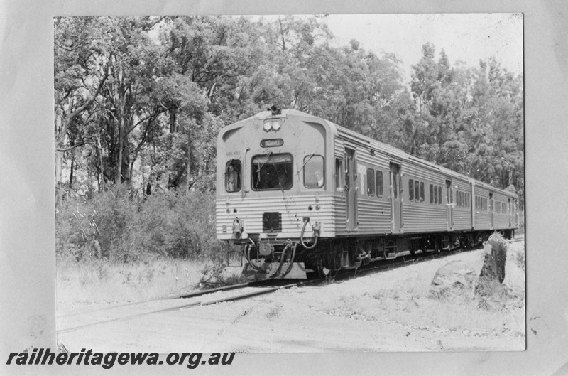 P13621
ADL class 802 and ADC class 852 en route to Dwellingup, PN line, on a trial run to Dwellingup.
