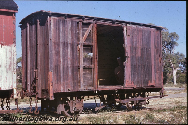 P13774
6 of 9 views of the abandoned and derelict D class, DA class and DE class vans at the Woodman Point munitions depot, DE class 1343, end and side view.
