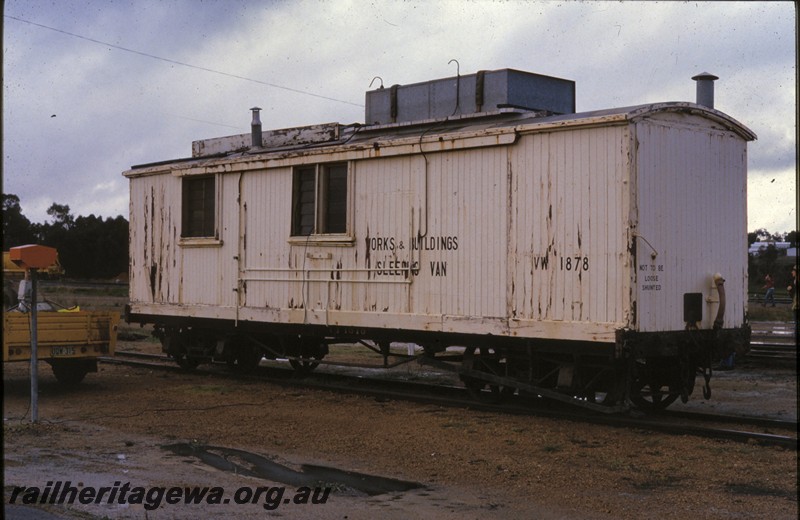 P13789
VW class 1878, Collie, BN line, side and end view, 
