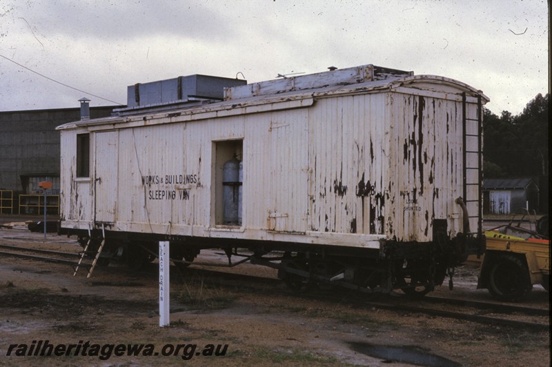 P13790
VW class 1878, Collie, BN line, side and end view, opposite side to P13789
