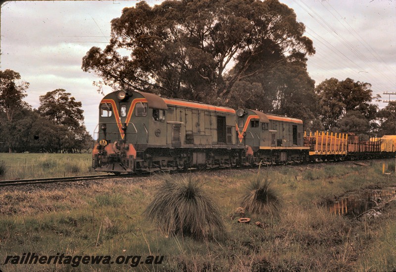 P13819
F class loco double heading, near Dandalup, SWR line, goods train
