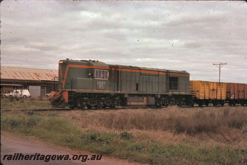 P13821
RA class 1907, Waterloo, SWR line, goods train
