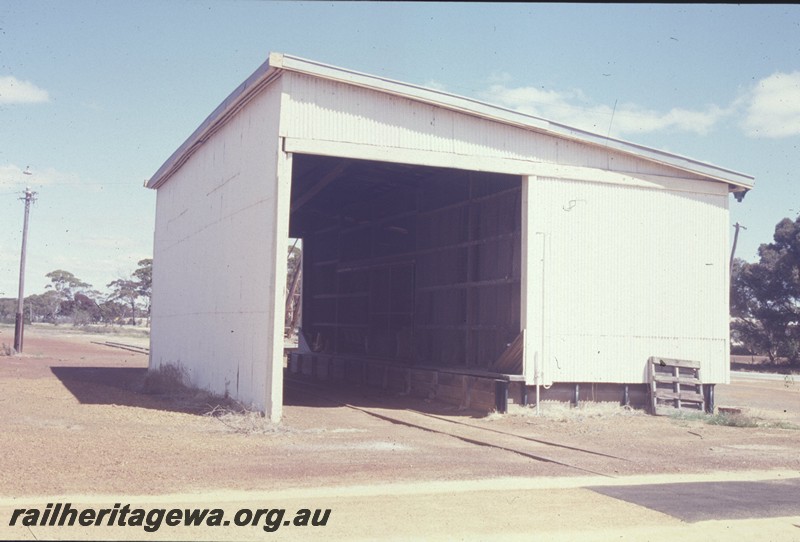 P13847
6 of 7 views of the structures in the station precinct, Kondinin, NKM line, goods shed, end view
