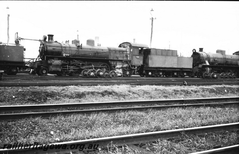 P13855
PM class 716, east Perth loco depot, side view
