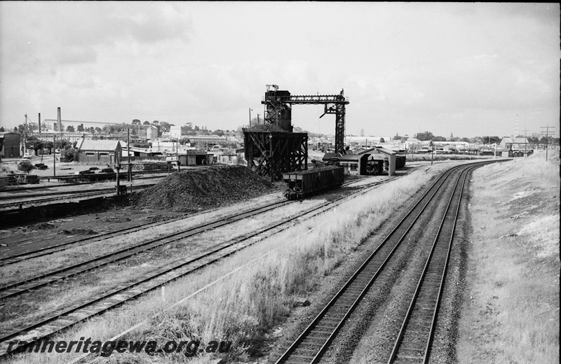 P13985
16 of 17 images of locos, trains and buildings at the East Perth Loco Depot, coal stages, coal stockpile, view over the are from the Summer Street Bridge
