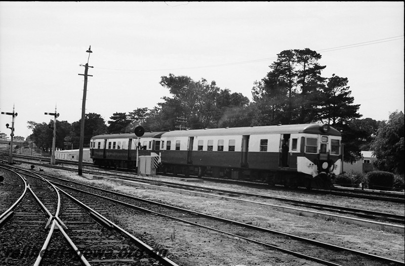P14001
Two ADG class railcars on a suburban service, colour light signal semaphore signals, Subiaco, ER line
