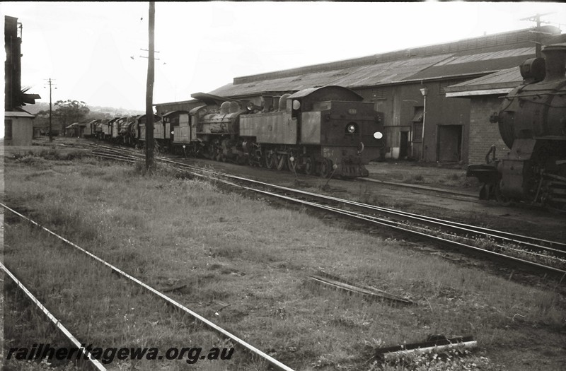 P14013
DD class 591 and other locos stowed at the Northam Loco Depot, ER line

