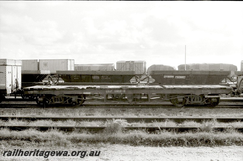 P14040
QRP class 11182-R bogie flat wagon, side view.
