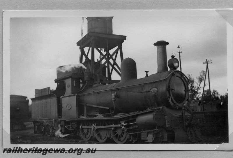 P14173
G class 69 with oil headlight, Midland, small water tank on stand, side and front view.
