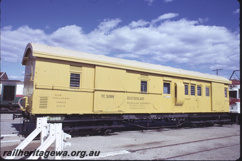 P14294
Accident van VC class 5088, converted from ZA class 191, side view, Claisebrook, ER line.
