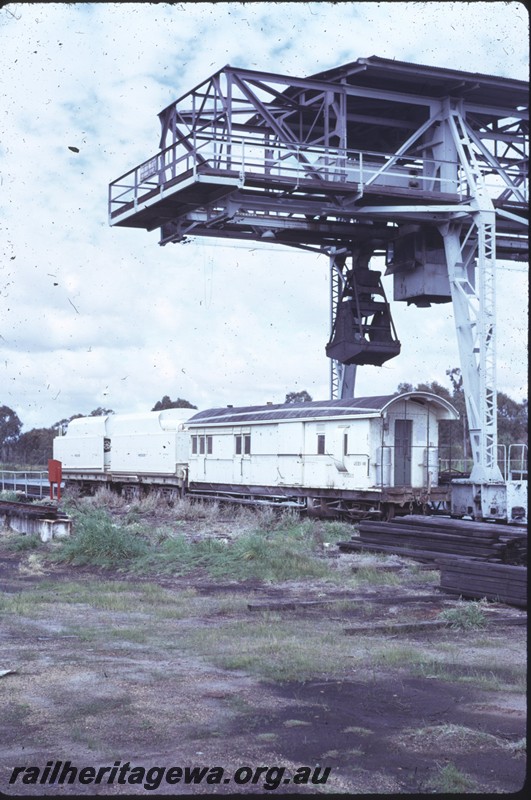 P14295
Workmen's van VW class 5083, converted from ZA class 4992, side and end view, weedex tenders, coal dam gantry, Midland ER line.
