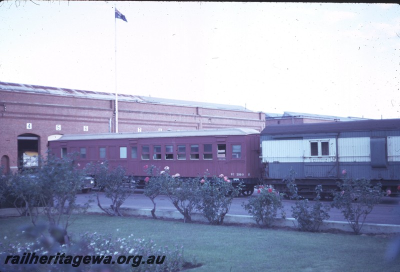 P14339
VC class 2100 accident van converted from AF class 261, side view, Midland, ER line.
