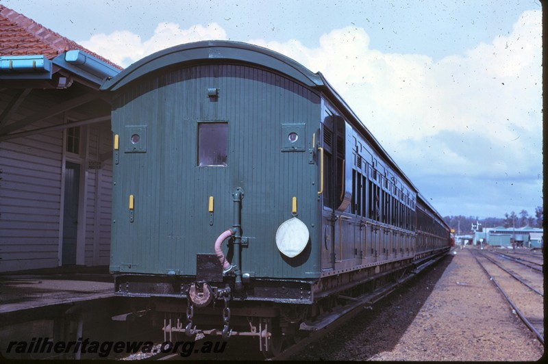 P14352
Side loading carriage with guard's compartment on vintage train, brakevan, rear view, Donnybrook, PP line.
