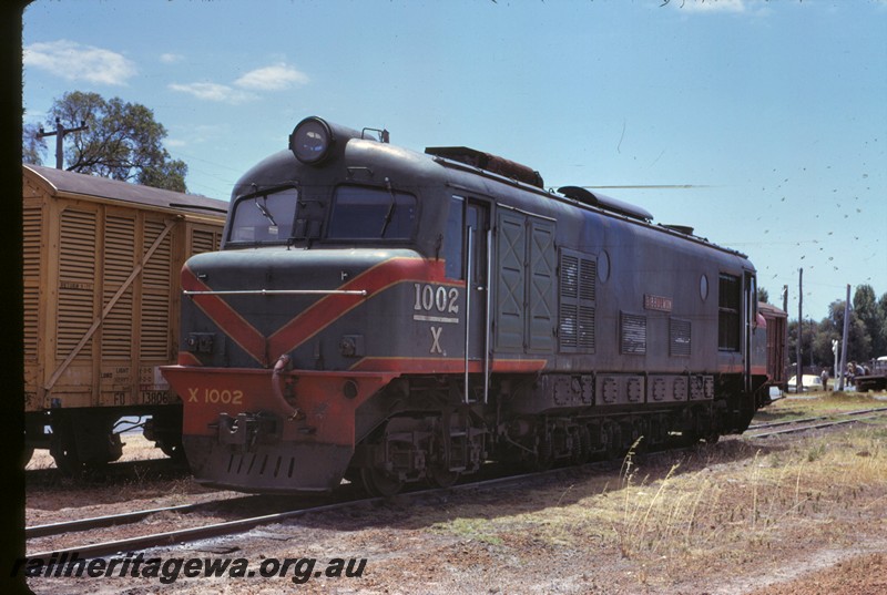 P14368
X class 1002 BIBBULMUN, front and side view, Busselton, BB line. 
