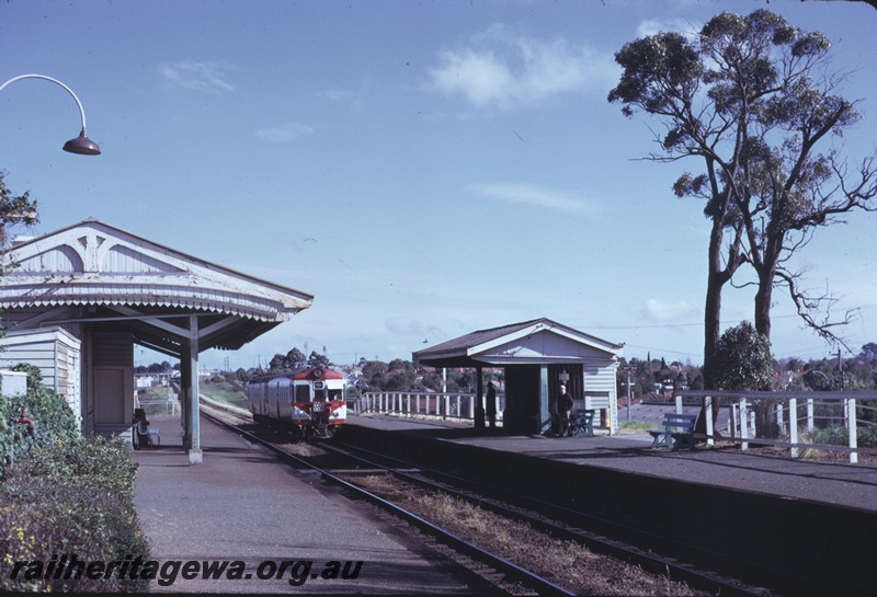 P14387
ADA/AD? class railcar set, station buildings, Karrakatta, view along the platform looking west. 
