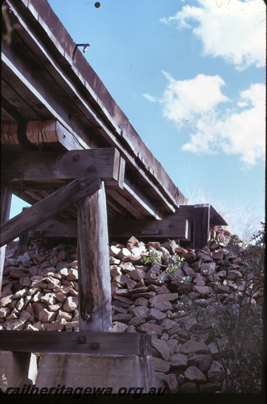 P14436
Trestle bridge, Clackline, CM line, view looking up showing the loose stone abutment.
