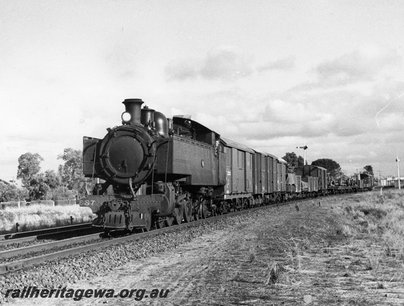 P14624
DM class 587, location Unknown, suburban goods train
