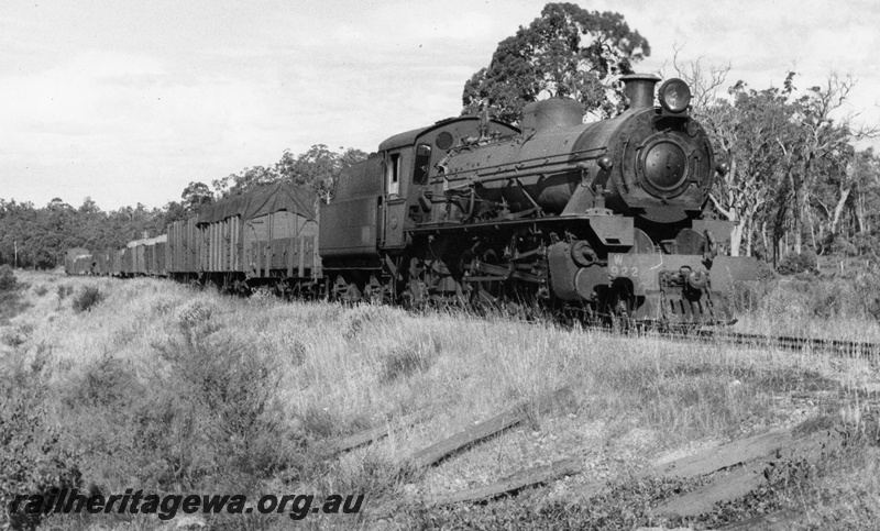 P14633
W class 922, location Unknown, goods train.
