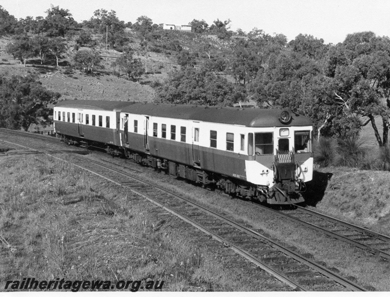 P14657
ADG class 615 hauling ADA class 759 railcar set, west of the Swan View tunnel, ER line, Perth bound
