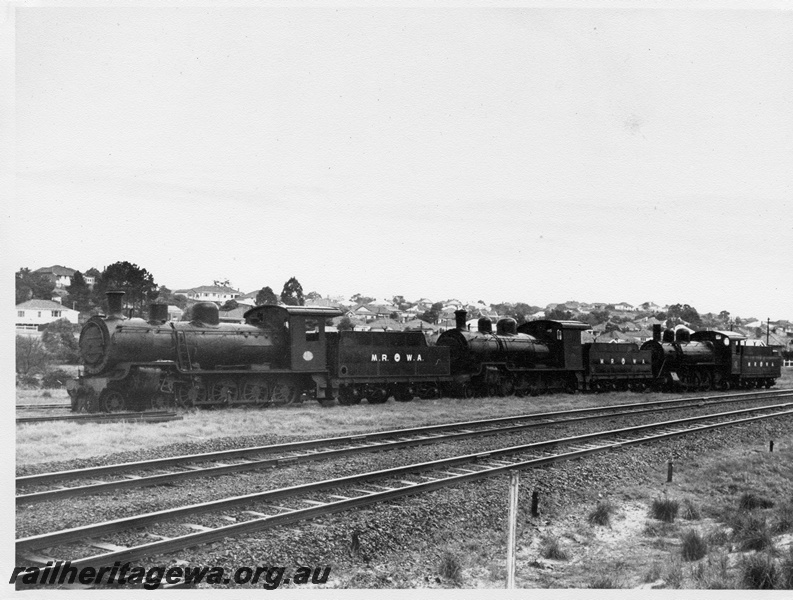 P14662
MRWA D class locos and a C class loco, awaiting scrapping, located on the beginning of the Belmont Branch, Bayswater, front and side views
