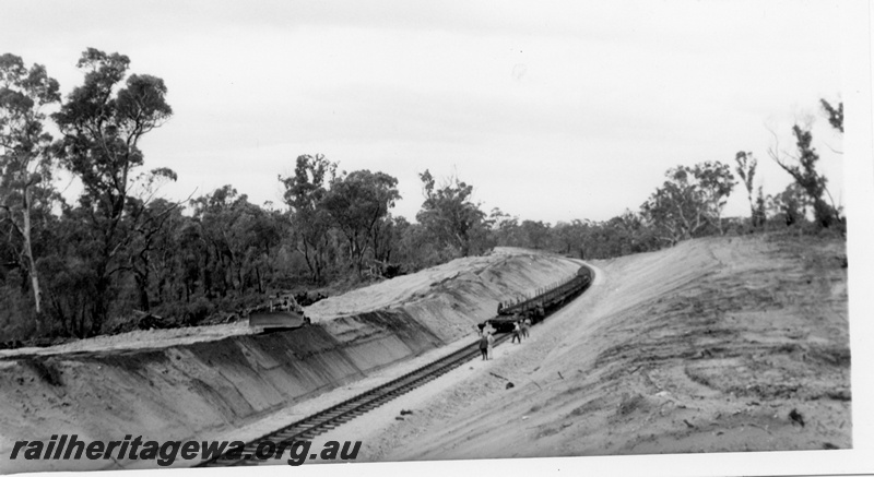 P14974
New track construction work in cutting on Mundijong-Jarrahdale line. KJ line, Same as P14973.
