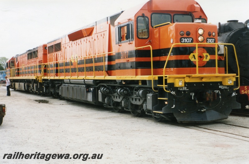 P15003
L class 3107 in AR ownership, at Railfest, Rail Transport Museum, side and front view.
