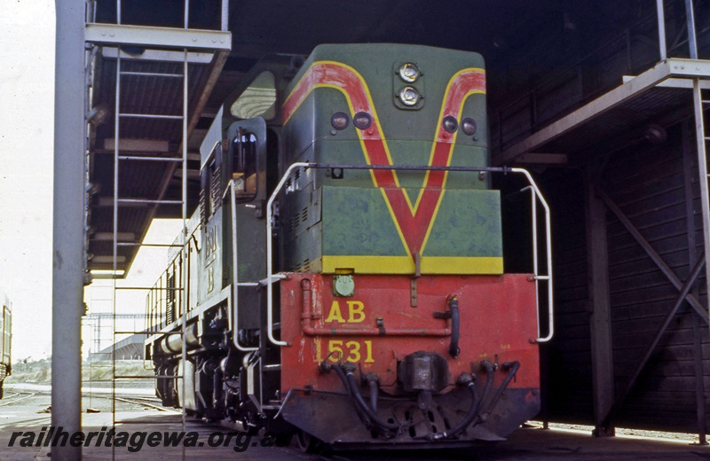 P15023
AB class 1531, annex to the loco depot, Avon Yard, front view.
