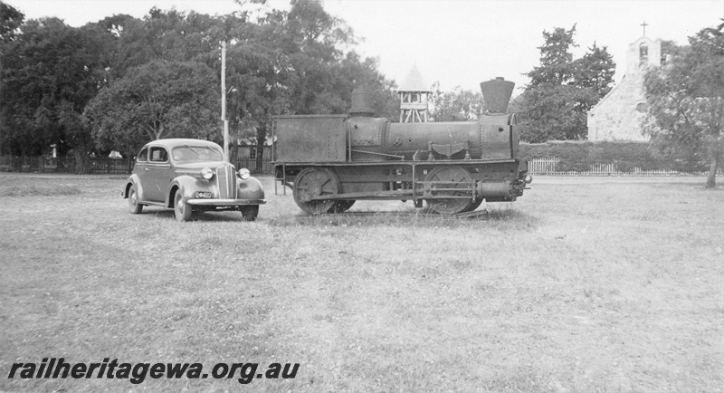 P15032
Loco Ballaarat, Busselton, side view, motor vehicle in the view
