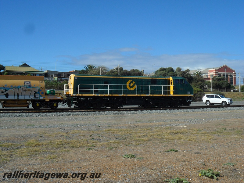 P15070
7 of 7 views of the yard at Leighton showing the changes that have taken place to the trackwork and the infrastructure within the yard, PTA loco U class 201 coupled to XM class ballast wagon, end and side view taken from Port Beach Road
