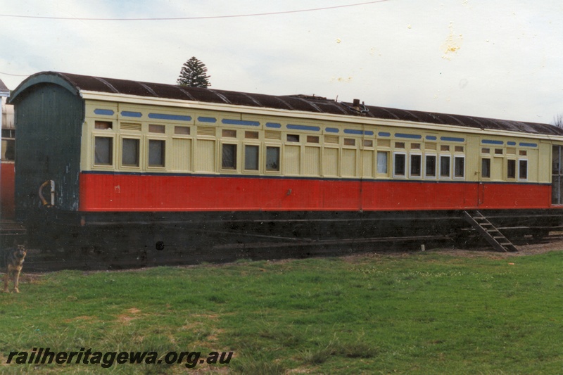 P15139
VW class 5125, ex AS class 376 second class suburban carriage with a brake /guards compartment, cream and red livery, end and side view, at the Bellarine Peninsular Railway, Victoria
