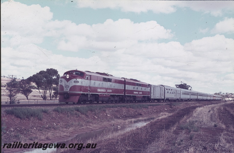 P15214
Commonwealth Railways (CR) GM class 29 and another GM class leading a west bound 