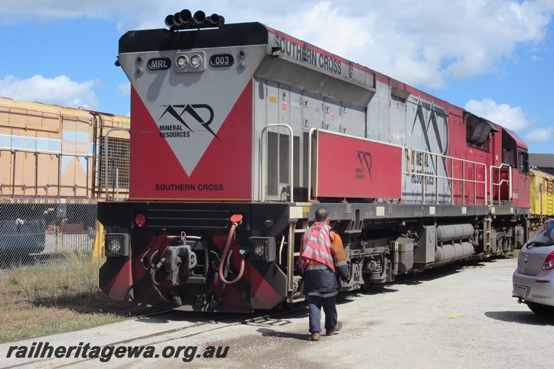 P15403
Mineral Resources loco MRL class 003, passing through the site of the Rail Transport Museum heading for UGL's plant, Bassendean, end and side view.
