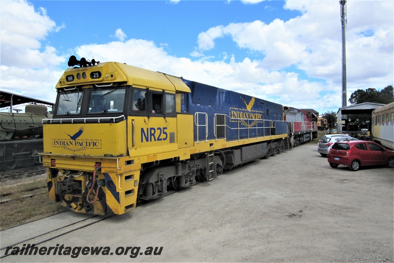 P15407
Pacific National loco NR class 25 towing Mineral Resources loco MRL class s 003 