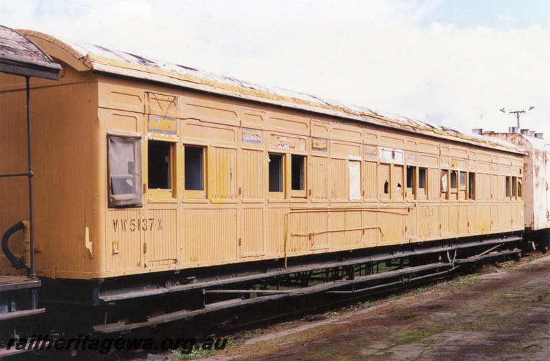 P15413
VW class 5137 workers' carriage, ex AT class 302, yellow livery, end and side view, museum at Wyalkatchem
