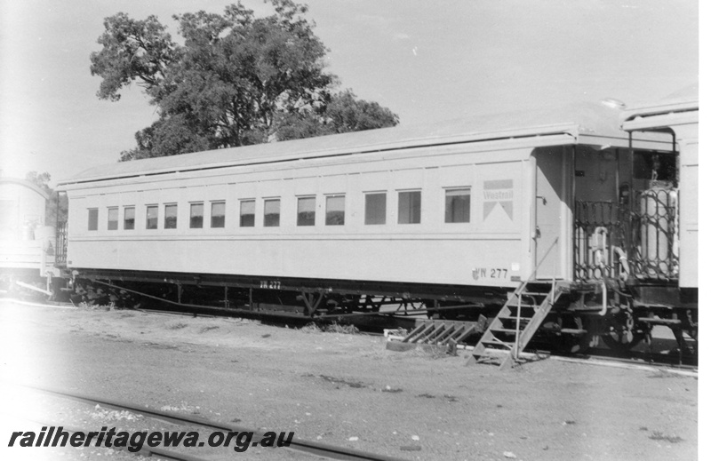 P15439
VW class 277, ex ARS class 277 country carriage with end platforms, yellow livery, side and end view, Gingin, MR line
