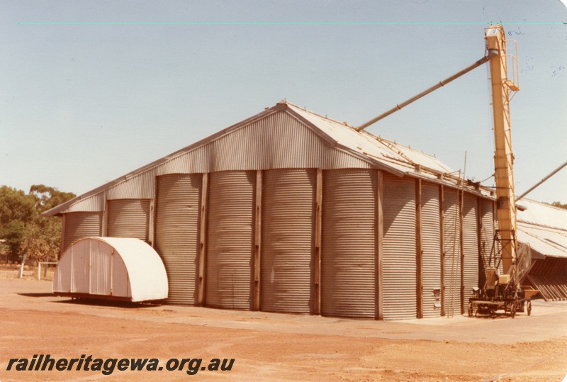 P15466
Wheat bin, grain elevator, 