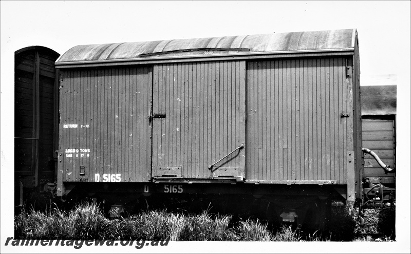 P15569
D class 5163 four wheel van, Midland, side view, c1967
