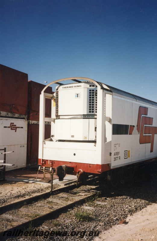 P15612
SCT ARBY class 2677R refrigerated van, white livery with red 