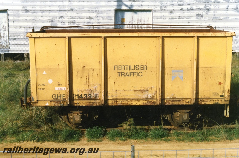 P15703
GHE class 21439-B. All steel high sided open wagon, yellow livery with 