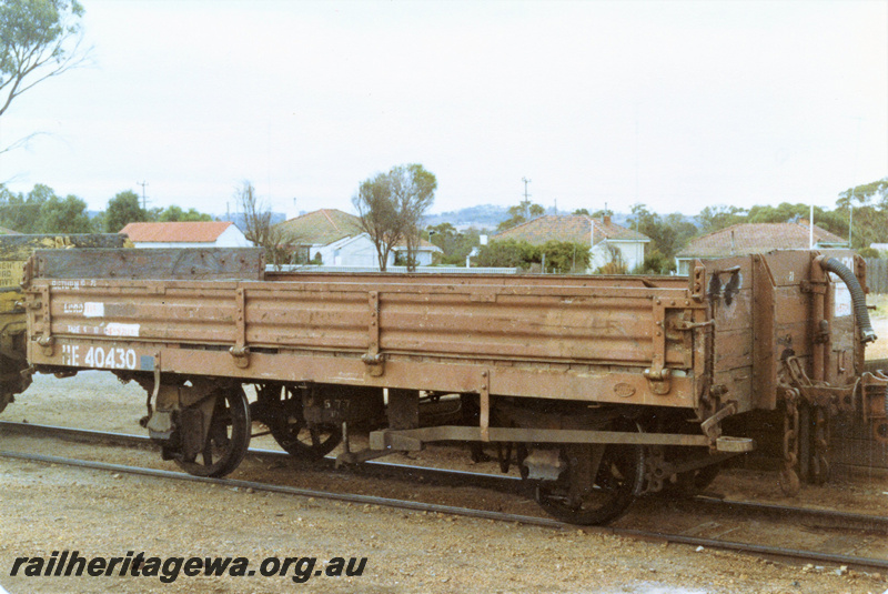 P15720
HE class 40430, low sided wagon rebuilt from CXA class 40430 which was in turn reclassified from MRWA DXB class 630 sheep wagon, brown livery, Beverley, GSR line, brake lever side and end view
