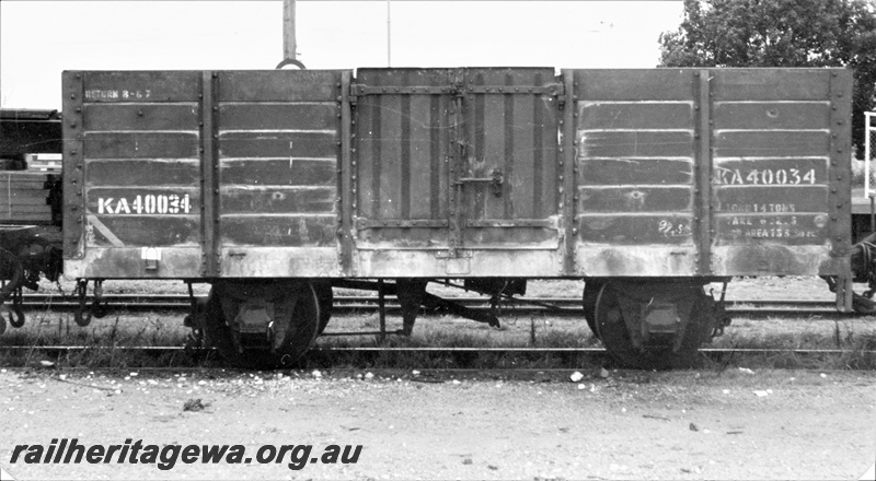 P15782
KA class 40034, ex MRWA PB class four wheel open wagon with end doors, brown livery, Rivervale, SWR line, side view.
