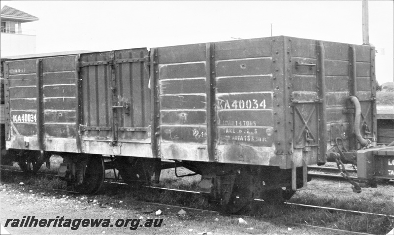 P15783
KA class 40034, ex MRWA PB class four wheel open wagon with end doors, brown livery, Rivervale, SWR line, side and end view.
