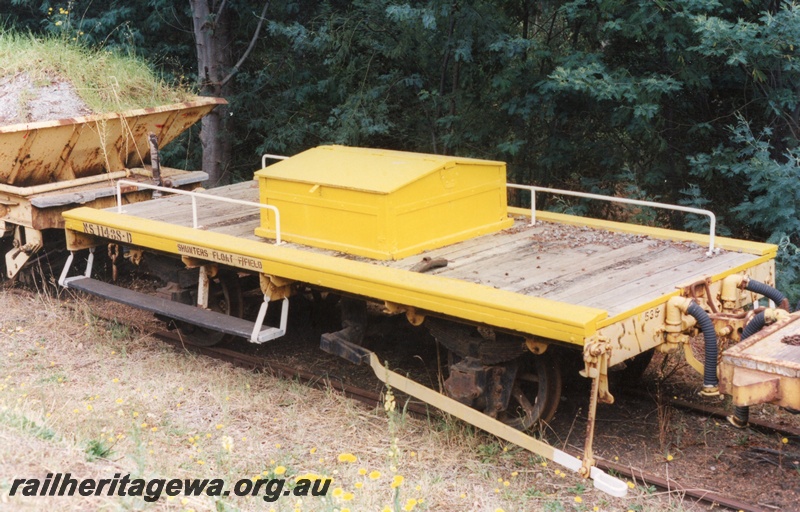 P15806
NS class 1143 shunters float in yellow livery at the site of the Pemberton tramway, Pemberton, elevated side and end view
